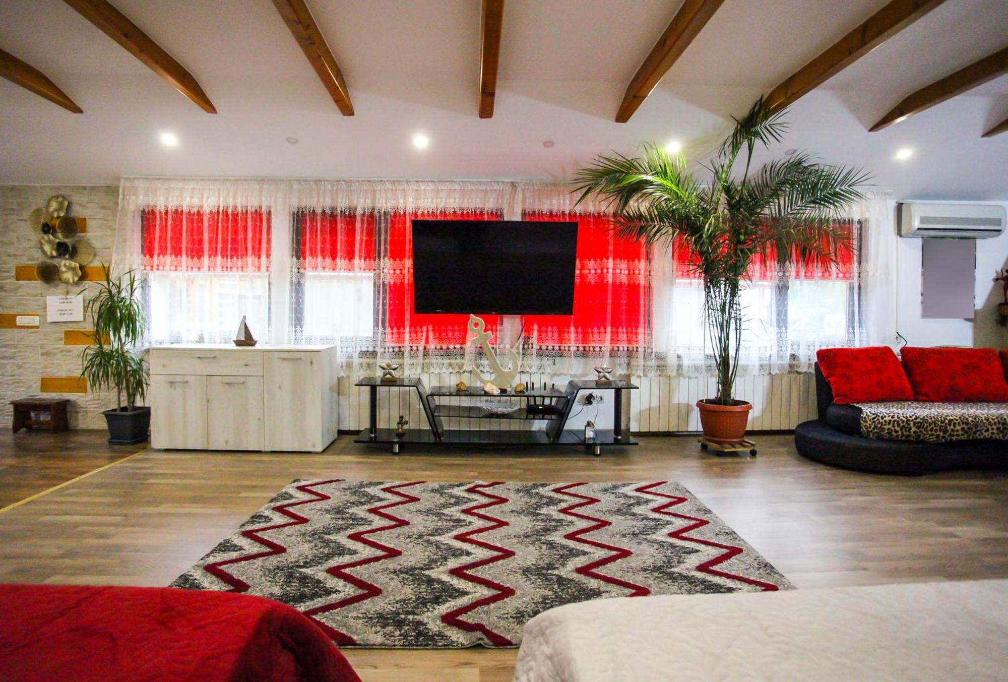 Studio Madi - Close To Beach Constanta Exterior photo